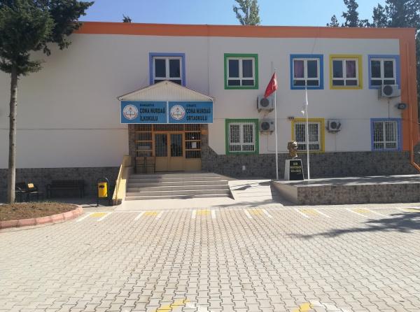 Çona Nurdağ Ortaokulu Fotoğrafı